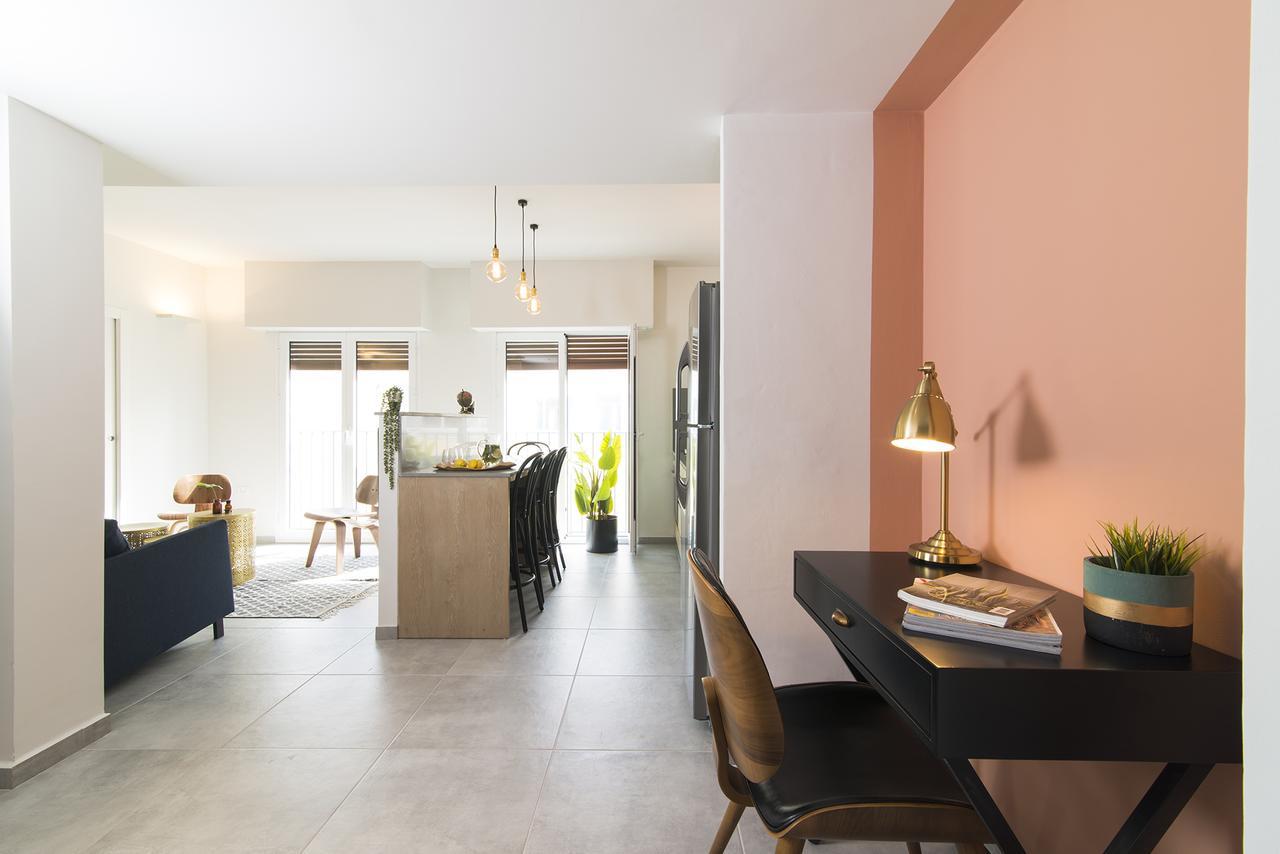 Mr. Katinsky - By Tlv2Go Apartment Tel Aviv Exterior photo