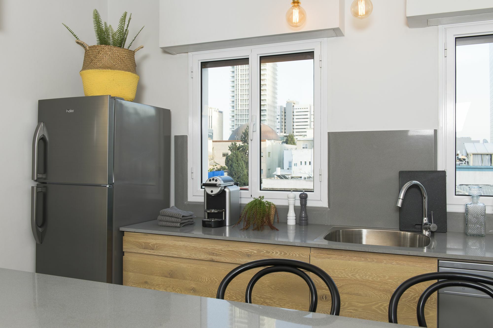 Mr. Katinsky - By Tlv2Go Apartment Tel Aviv Exterior photo